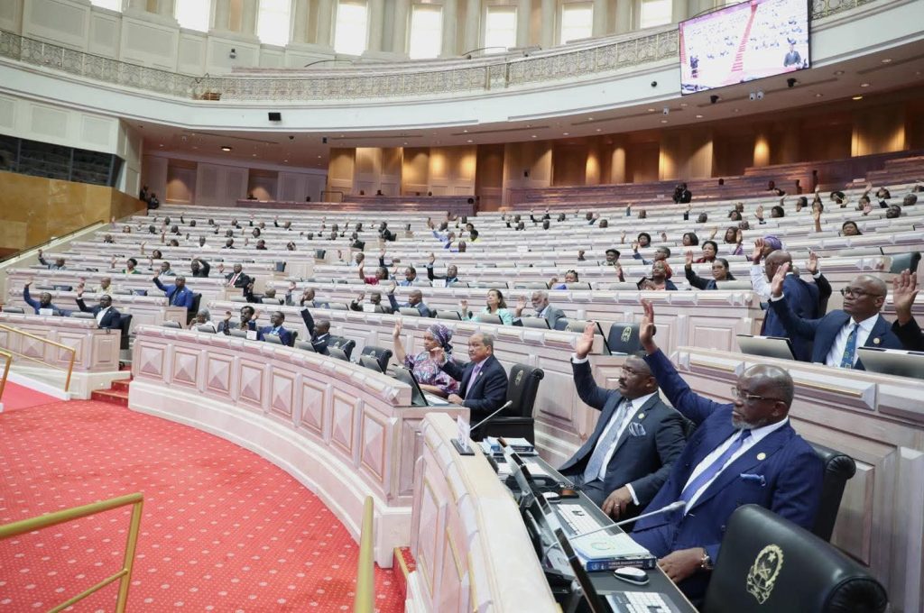 Parlamento desmente novo aumento salarial para deputados e esclarece atualizações na Função Pública