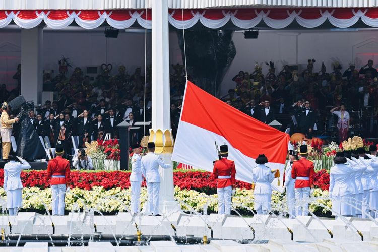 O Palácio Merdeka realiza cerimônia para comemorar o 81º Dia da Independência da Indonésia.