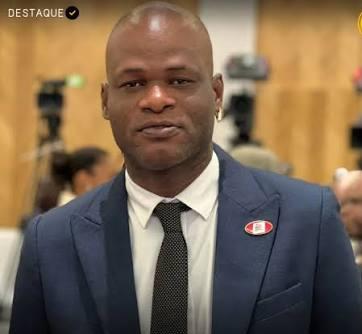 ENTREVISTA NA TV NOVO PUNGO A NDONGO:OS LAMBAS APOIAM JOÃO LOURENÇO E NÃO HIGINO CARNEIRO