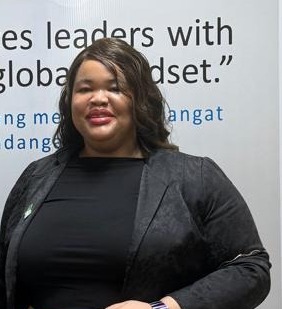 Conquista académica de Victoria Camia inspira estudantes angolanos na Indonésia