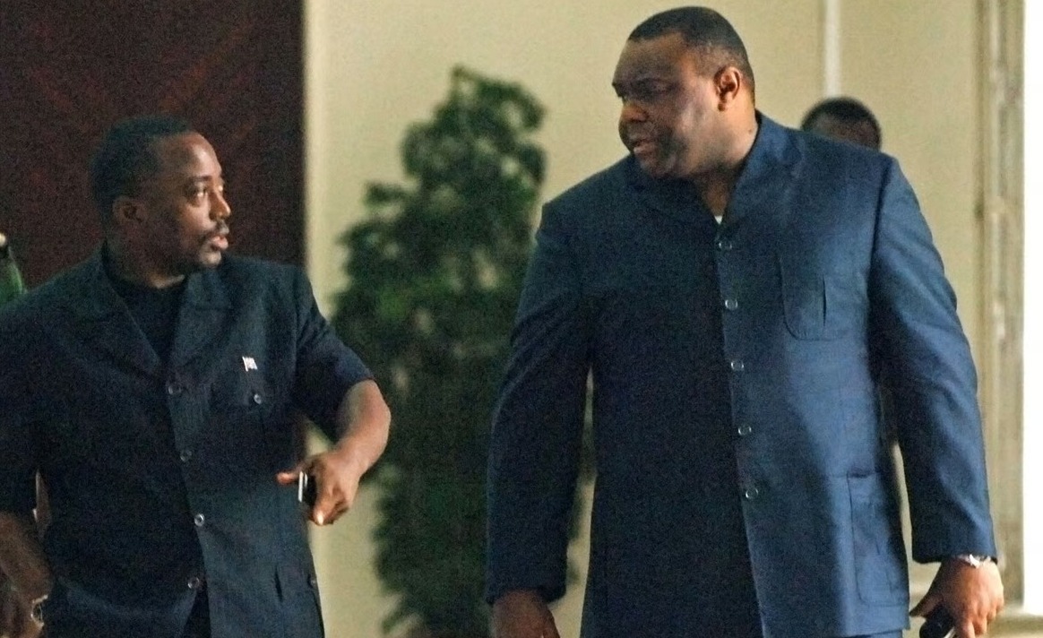 RDC: Agosto de 2006, quando os campos de Kabila e Bemba transformaram Kinshasa num palco de confrontos armados
