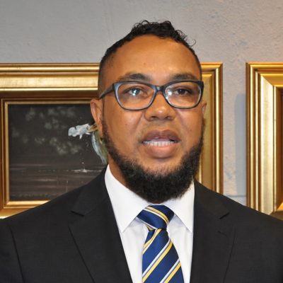 O presidente do Partido Angolano Renovador do Estado (PARE), Fernando Martins, conhecido como “O Patriota”, afirmou que a organização política continua firme no processo de legalização, iniciado há cerca de dez anos.