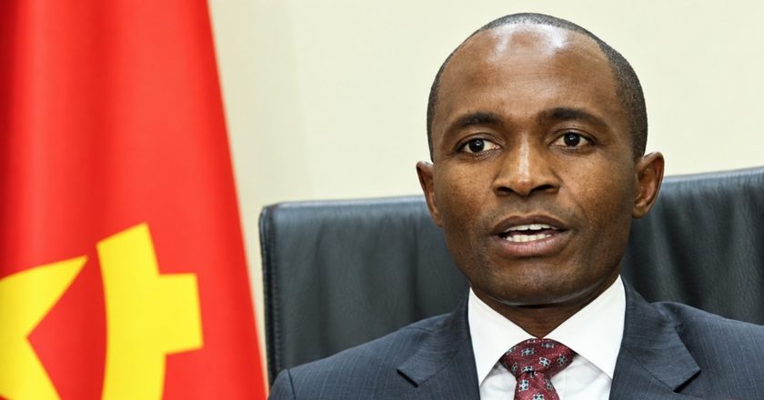 MAKAMAVULO envia questionário ao governador do Moxico Leste, Crispiniano dos Santos, e concede 10 dias úteis para resposta