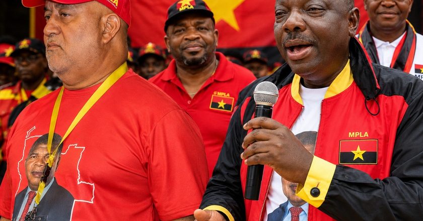 Bento Kangamba apoio reeleição de Luís Nunes a Primeiro Secretário do MPLA em Luanda com 99,9,% de votos