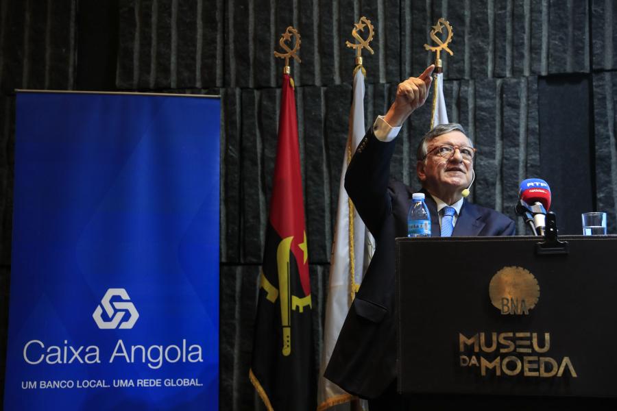 Durão Barroso acredita no futuro de Angola com manutenção da paz e estabilidade