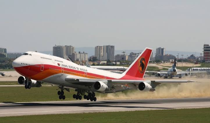TAAG recupera Boeing 777 e Dash 8 para reforçar operações