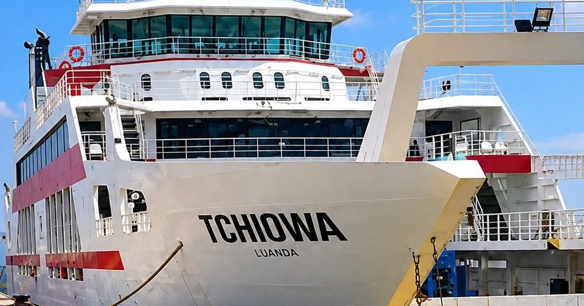 Navio Tchiowa realiza primeira viagem entre Cabinda e Soyo e abre nova etapa no transporte marítimo nacional