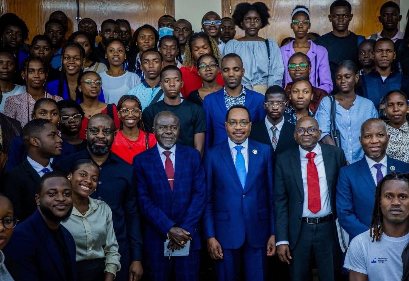 Presidente do Tribunal de Contas partilha percurso profissional com estudantes de Direito da UAN