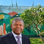JL manda ampliar a sua outra  residência no condomínio Atlântico Sul